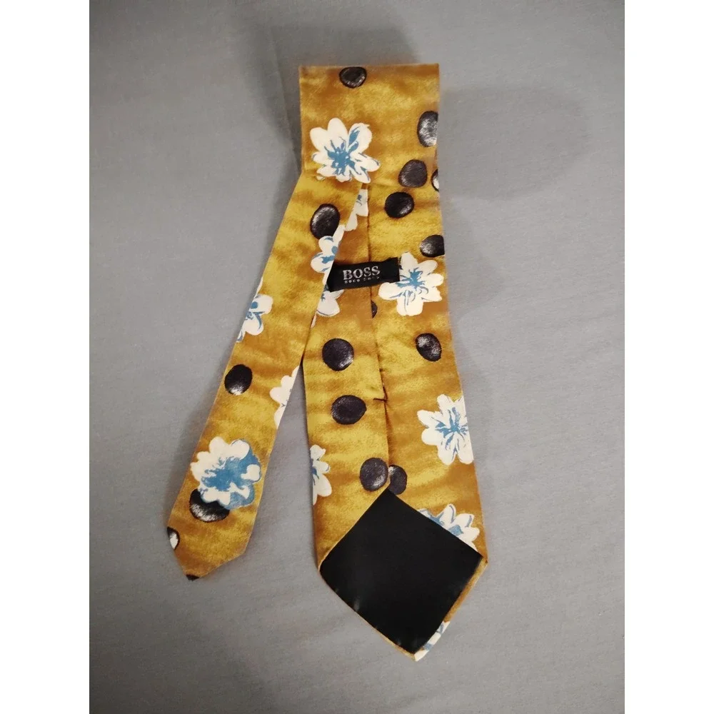 Hugo Boss Silk Tie Men Gold Floral Abstract Made in Italy‎ 57